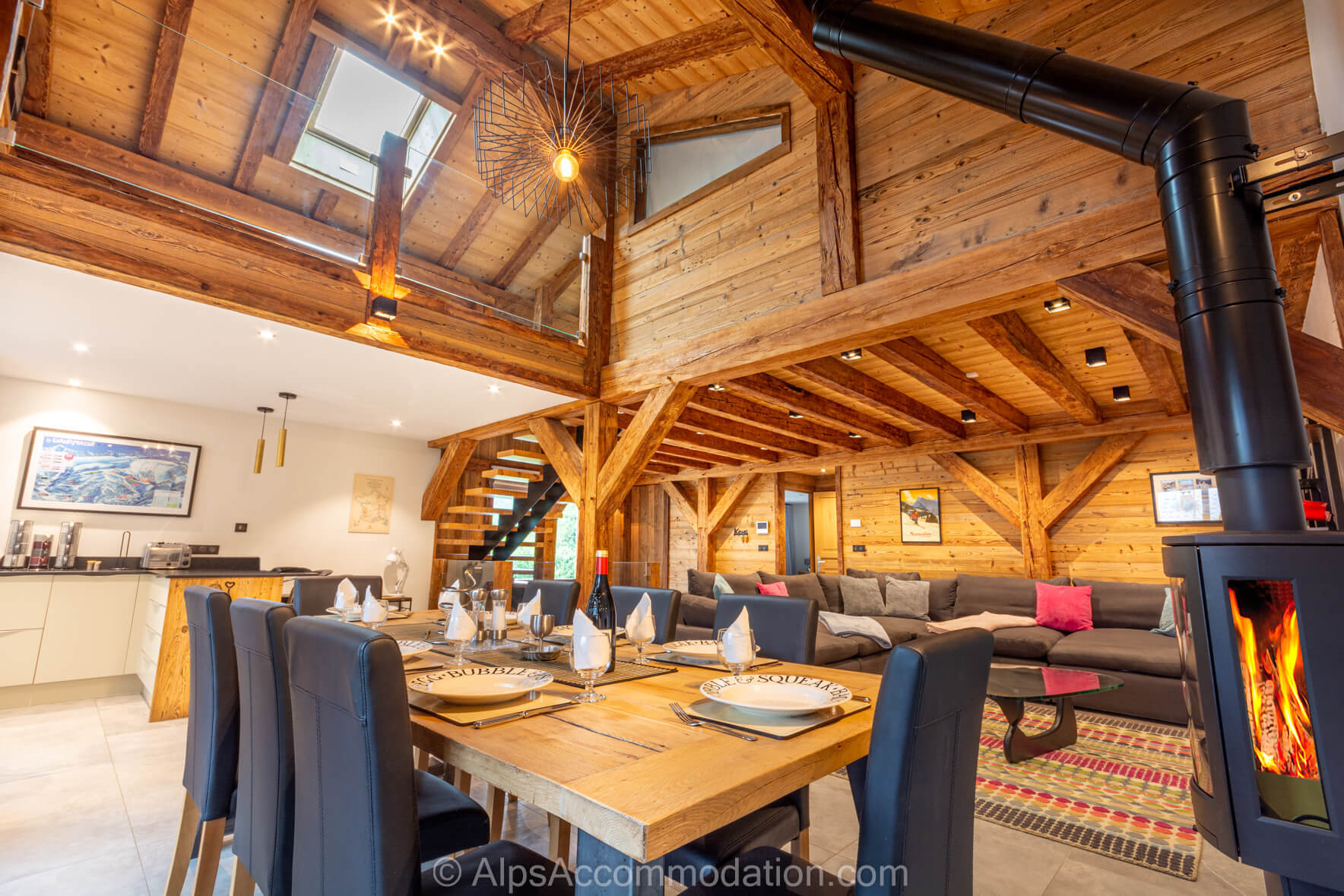 Chalet Lily Samoëns - Stunning open plan living dining and kitchen area