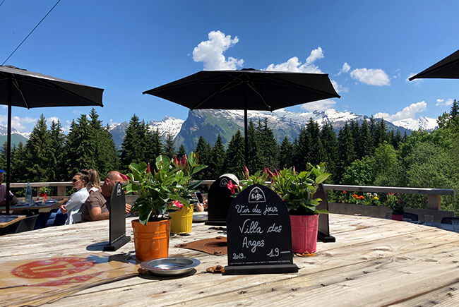 Stunning%20views%20from%20the%20Grand%20Cret%20restaurant%20in%20Samoens